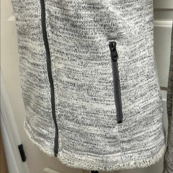 Kuhl Ascendyr Hooded Fleece Jacket with Pockets , Size XS, Ash gray, EUC - Picture 4 of 10